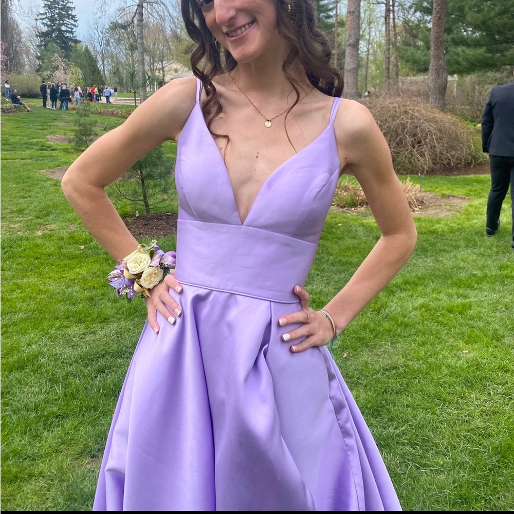 Lavender Prom Dress! Bottom was shorted by about 2 inches!
